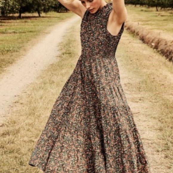 ISO: Dôen Raven Dress in Black Petit Jardin Print - Picture 2 of 2